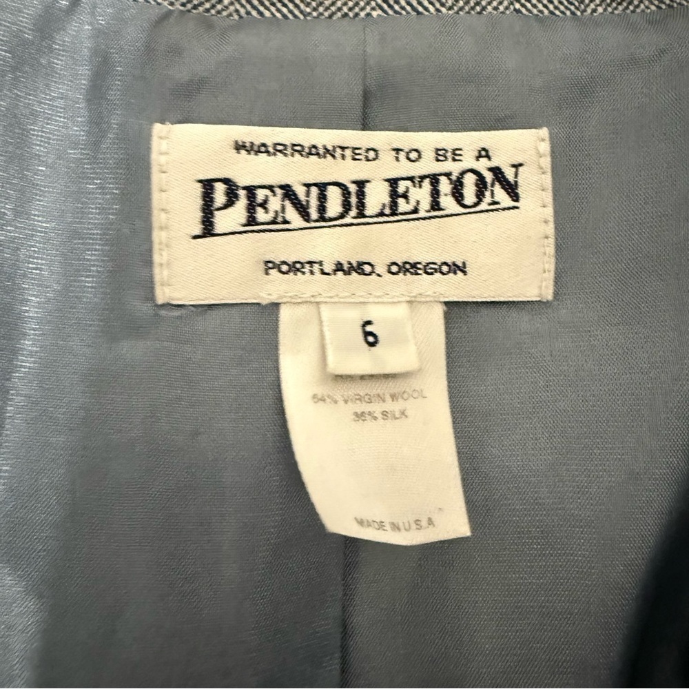 Pendleton Blazer Suit Jacket Women’s Size 6 Blue And White Wool And Silk - Picture 2 of 8